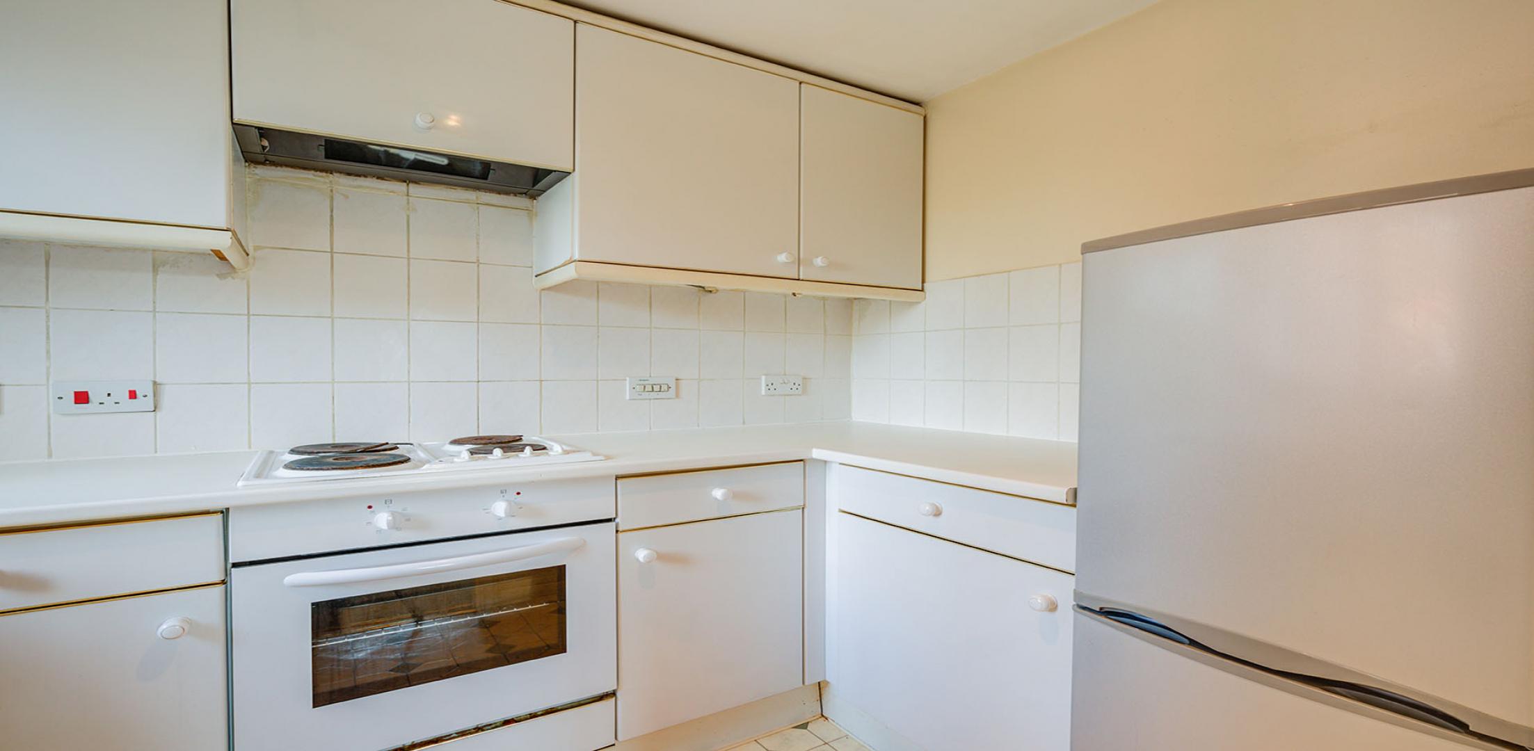 			NO TENANTS ADMINISTRATION FEES , 1 Bedroom, 1 bath, 1 reception Flat			 Swynford Gardens, Hendon Central